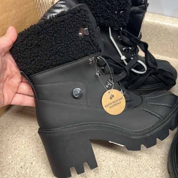 Steve Madden Women's Northern Hiking Boot - Picture 6 of 9